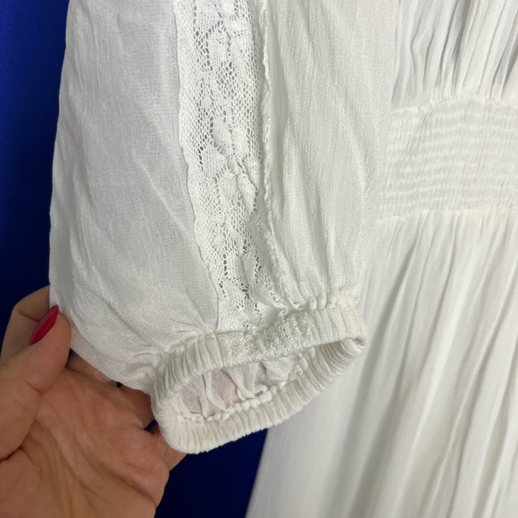 Dress by Miss June, Paris.Bahamian style.white - Picture 7 of 12